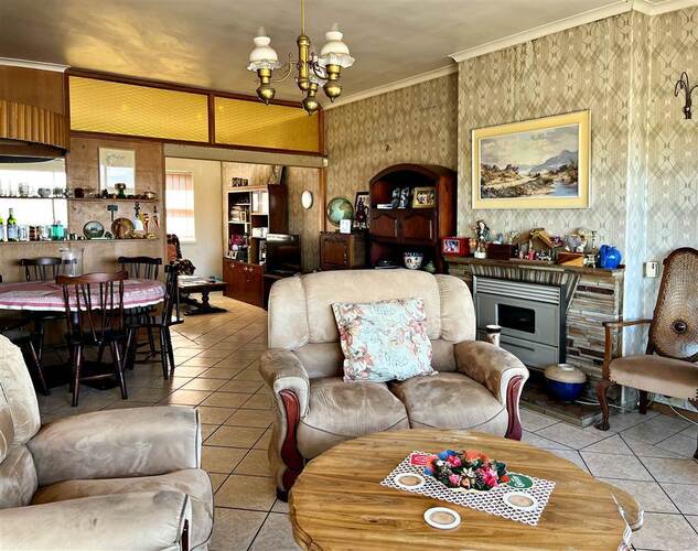 To Let 3 Bedroom Property for Rent in Avondale Western Cape